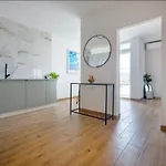 Modern Apartment Dax, 12 Min Walk To The Beach