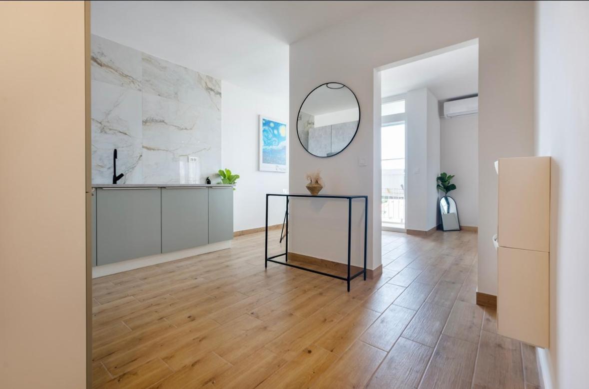 Modern Dax, 12 Min Walk To The Beach Lejlighed